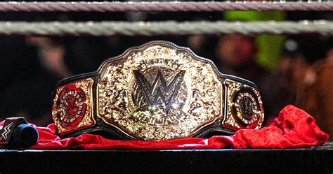 current wwe title